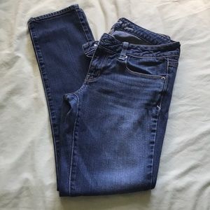 Medium wash skinny jeans
